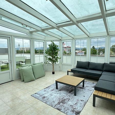 220 Qm Penthouse Wohnung Mit Fahrstuhl - Ohne Spa MHG Exterior foto