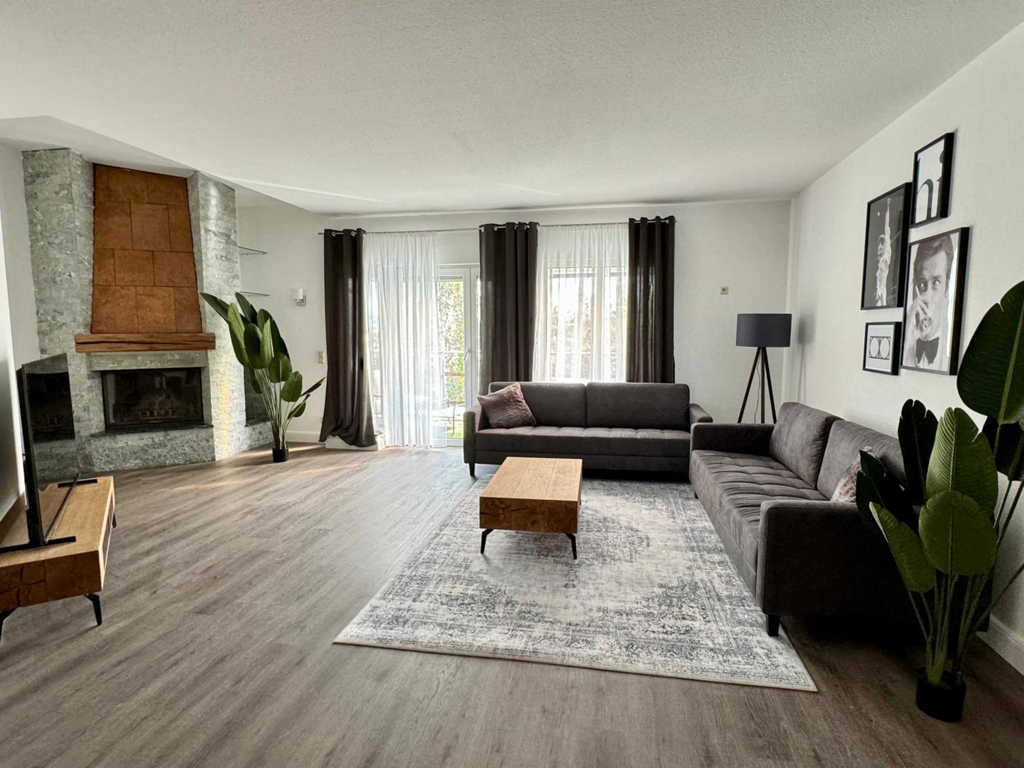220 Qm Penthouse Wohnung Mit Fahrstuhl - Ohne Spa MHG Exterior foto